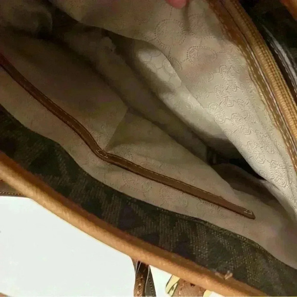Michael Kors MK initial tote shoulder bag in brown - Picture 14 of 16